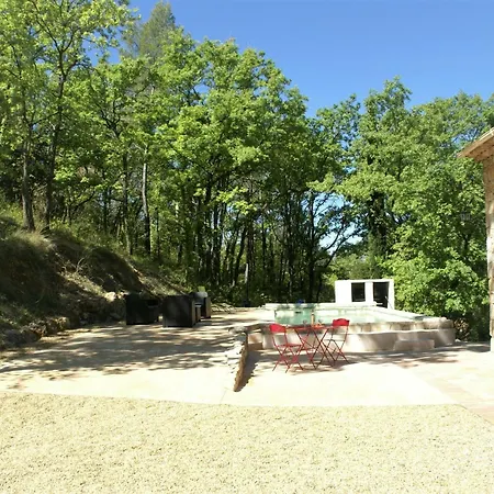 Charming House In The Forest With Private Pool